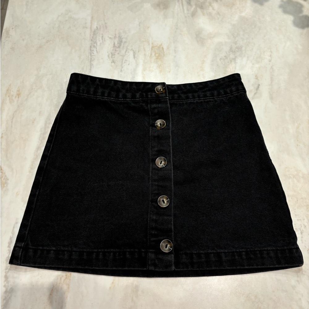 Black Button Front Forever 21 Jean Skirt. Size Small.
